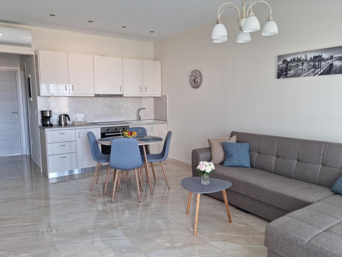 Ma Maison Bleue